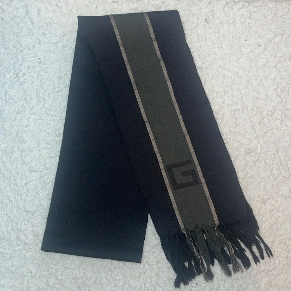 Gucci G Logo Wool Silk Unisex Scarf with Fringe in Black Gray Colorblock Stripe